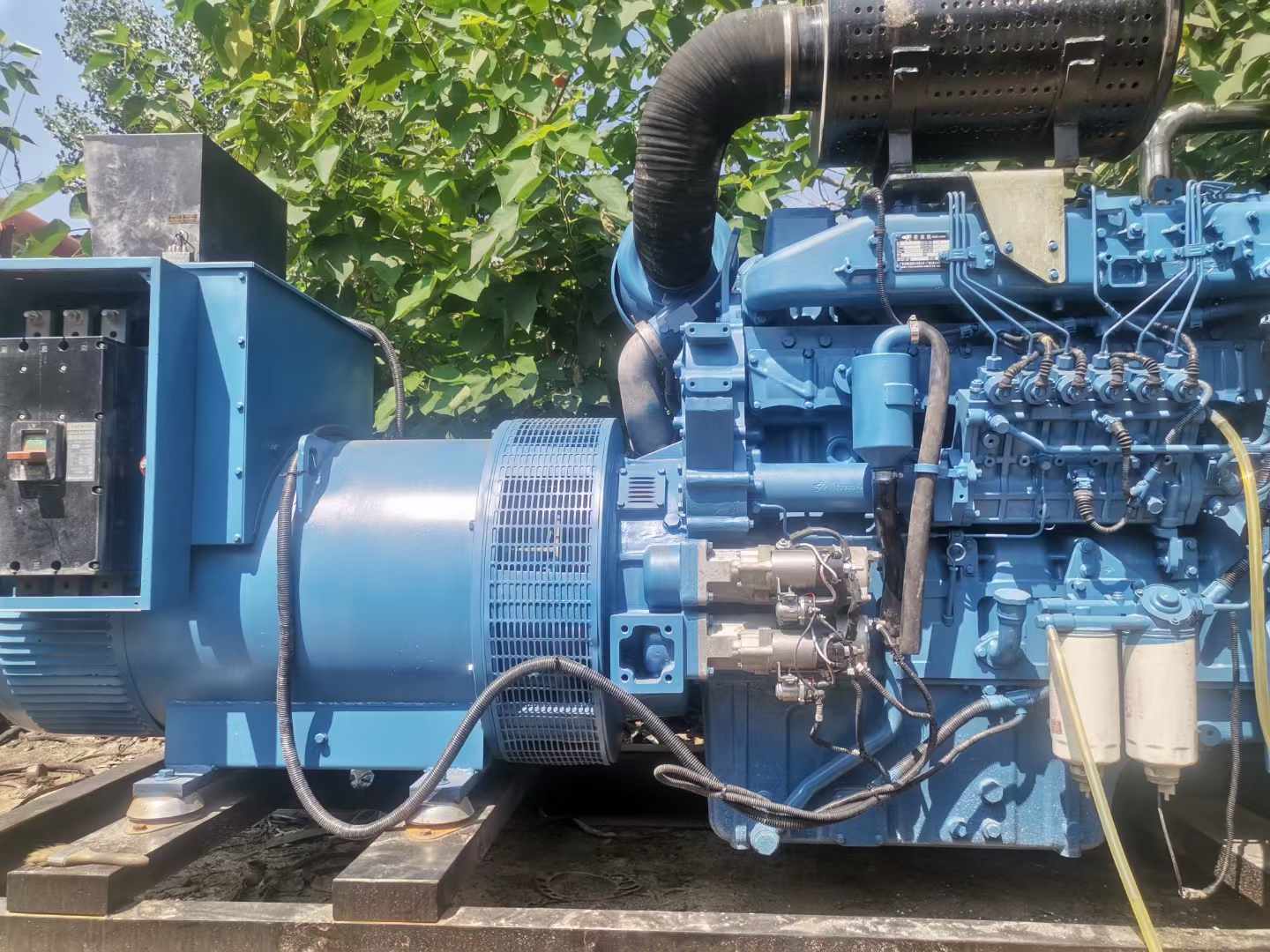 广南详细说明降低 800kW 柴油发电机输出电流波动的方法