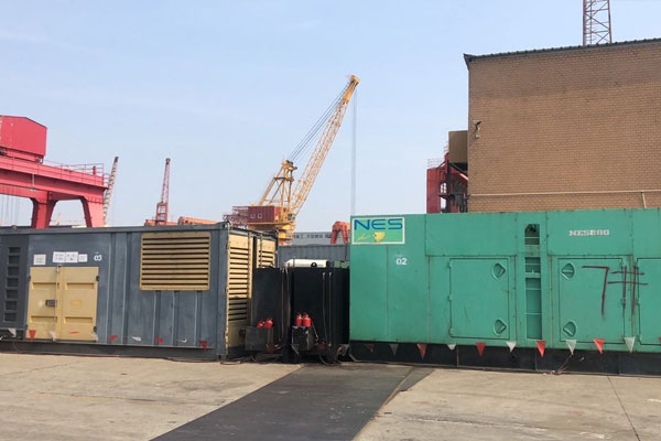广南发电机出租空气滤清器的清洁频率是多少？